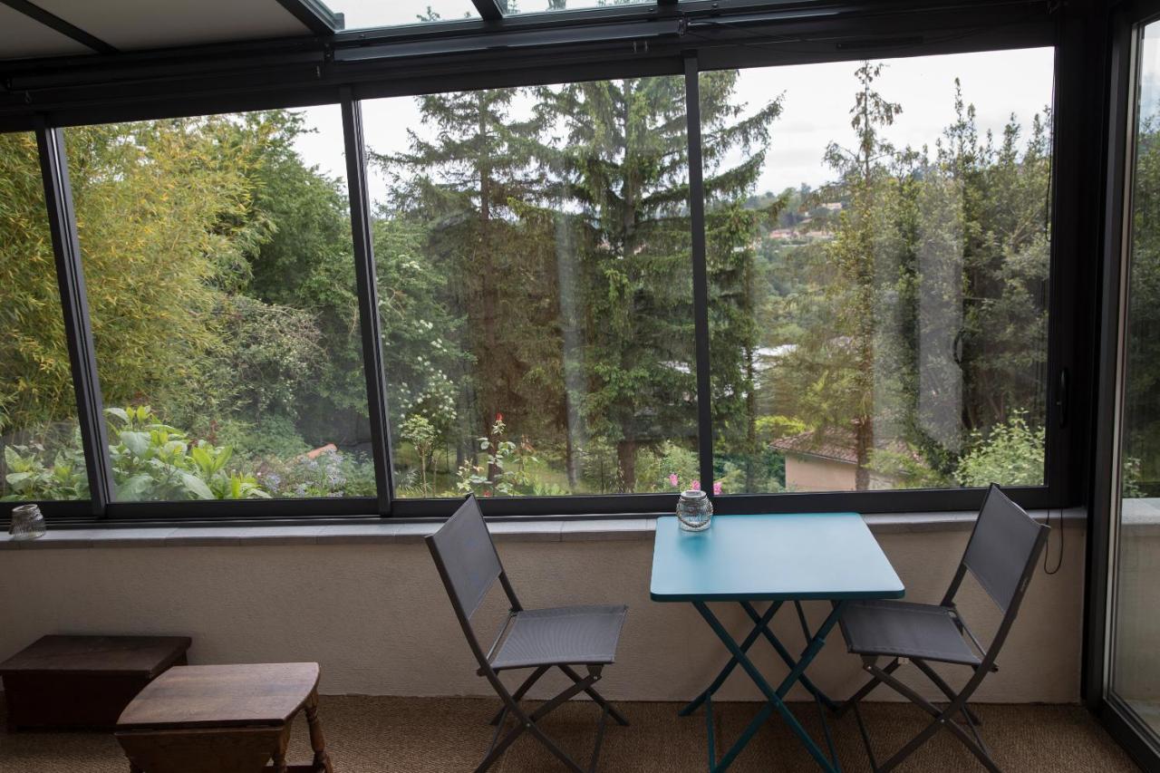 Agreable Logement Independant Avec Veranda Vienne  Luaran gambar